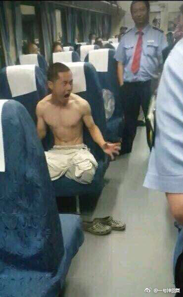 要优雅不要污：感觉以前吃了假的水果蛋糕